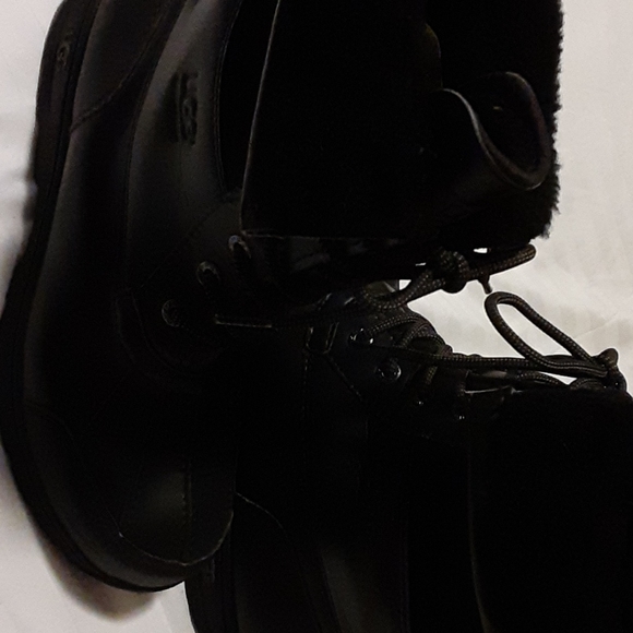 Boots - Picture 6 of 9